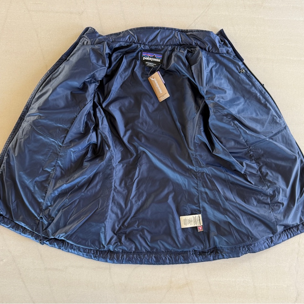 NWT Patagonia Nano Puff Insulated Jacket Women’s Medium Classic Navy Blue - Picture 6 of 13